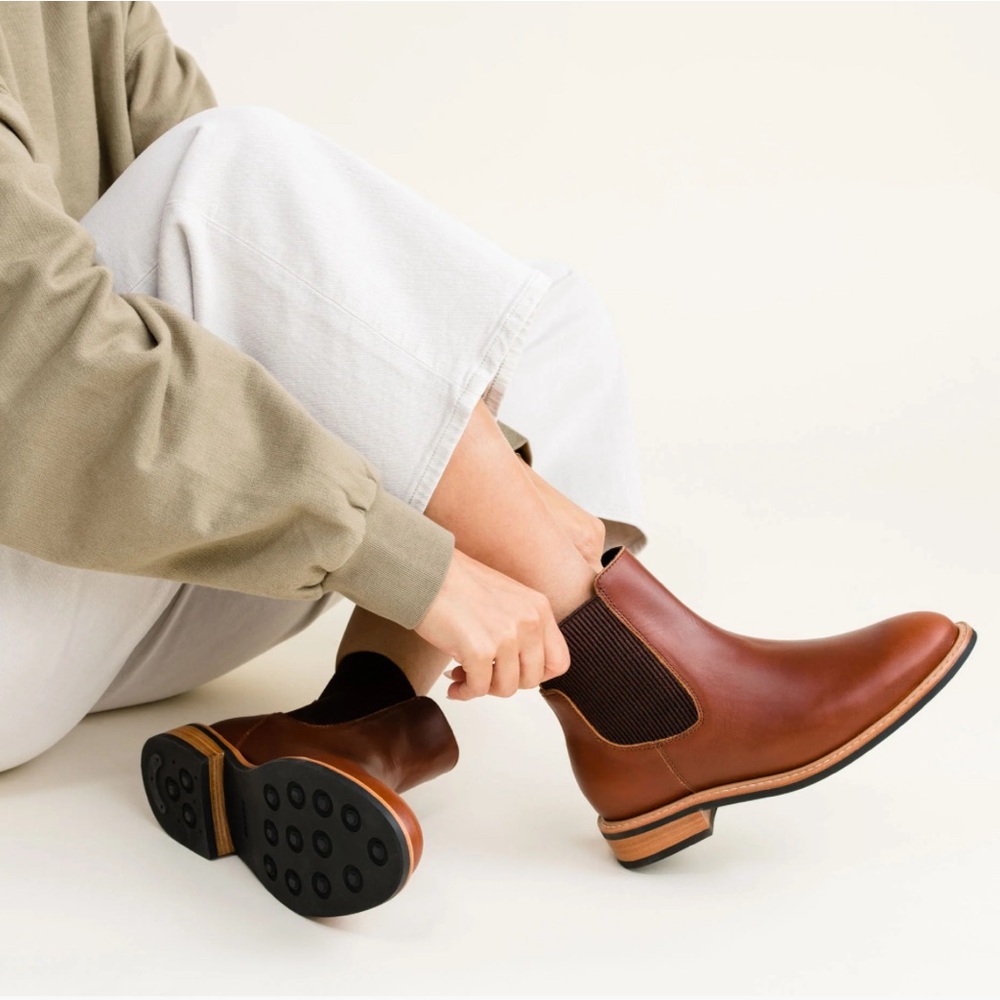 Nisolo Brown Leather Chelsea Boots
